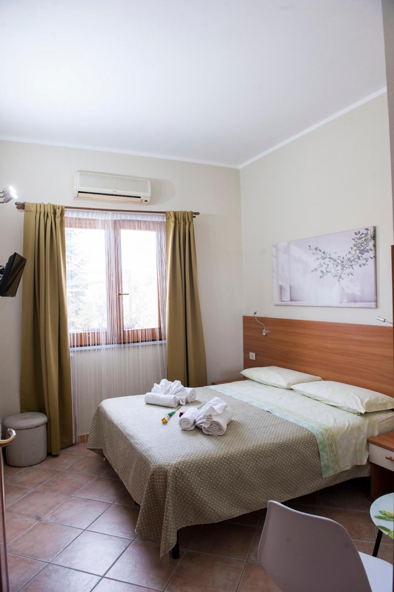 B&B Panorama Castelbuono  Bagian luar foto